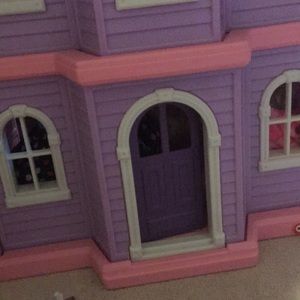 A very big doll house
